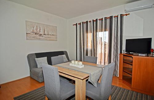 Crno Apartment | Apartman Nina