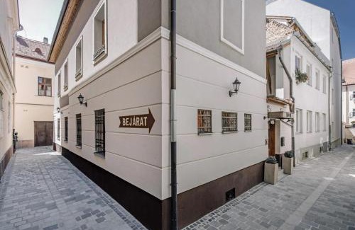 Gyor Apartment | Apartmanház Soho