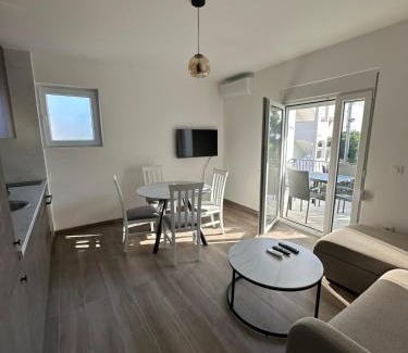 Sutomore Apartment | Apartmani Aki 6