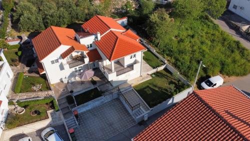 Sveti Filip i Jakov Apartment | Apartmani Ema