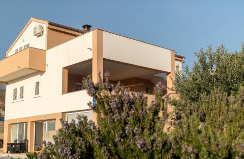 Gornji Karin Apartment | Apartmani Juliana