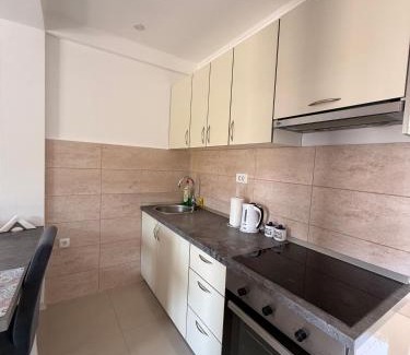 Tivat Apartment | Apartmani Kankaras - Sea View