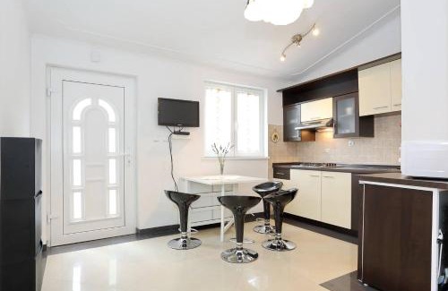 Gornji Karin Apartment | Apartmani Mlinar