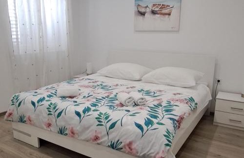 Kastel Stari Apartment | Apartmani Pina 2