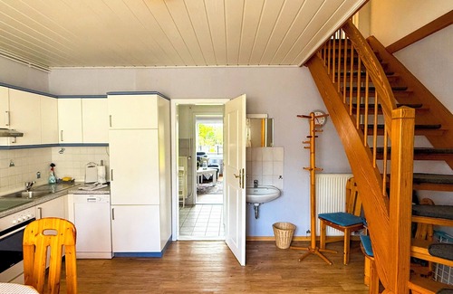 Brodersby Apartment | Apartment 'Block' with Private Terrace, Shared Garden and Wi-Fi