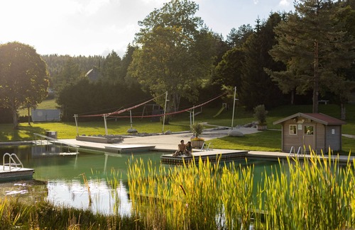 Schonach im Schwarzwald Apartment | Apartment '73qm' with Mountain View, Shared Garden and Wi-Fi
