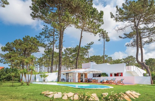 Vila Nova de Milfontes Apartment | Apartment 'Cerca Do Altinho' with Private Pool, Private Terrace and Wi-Fi