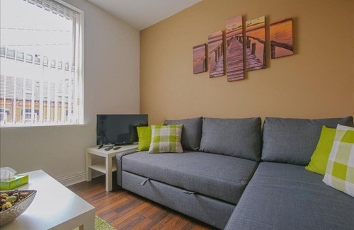 Harehills Apartment | Apartment 2, St. James House