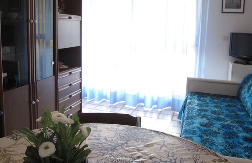 Grado Pineta Apartment | Apartment 250 meters from the beach for 4 people - Covered parking space
