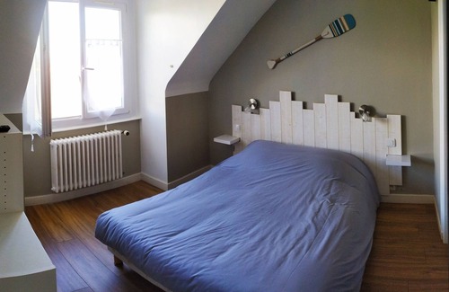 Plonevez-Porzay Apartment | Apartment #3 in hotel 150m from beach and GR34