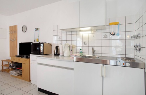 Nonnenhorn Apartment | Apartment '3' with Balcony and Wi-Fi