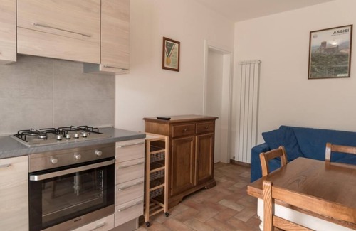 San Presto Apartment | Apartment 4 beds, private bathrooms and swimming pool surrounded by the greenery of Assisi