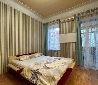 Dnipro Apartment | Apartment 4 rooms in the center - own sauna