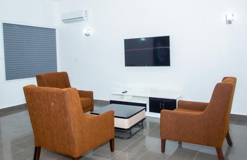 Utako Apartment | APARTMENT 437 BY BELMONT