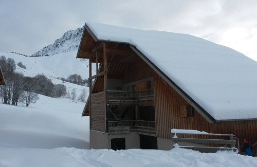 Saint-Jean-d'Arves Apartment | Apartment 50 M2 Saint Jean d'Arves at the foot of the slopes (310 kms) + Pool