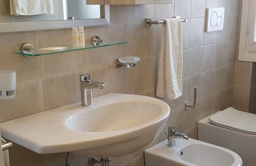 Viserba Apartment | Apartment 90 sqm, 3 Rooms, 2 Bathrooms, a few steps from the sea.