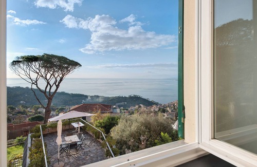 Ruta Apartment | Apartment "Accogliente Vista Mare" with Garden & Wi-Fi
