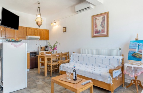 Livadi Apartment | Apartment 'Agnadi' with Sea View, Balcony and Air Conditioning