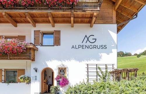 Prato alla Drava Apartment | Apartment 'Alpengruss Natura' with Mountain View, Shared Garden and Wi-Fi