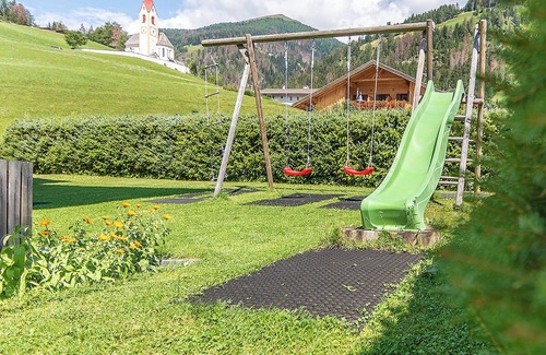 Prato alla Drava Apartment | Apartment 'Alpengruss Ignis' with Mountain View, Shared Garden and Wi-Fi