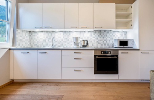Valle Aurina Apartment | Apartment 'Alpen Living - 2nd Floor' with Mountain View, Whirlpool & Wi-Fi
