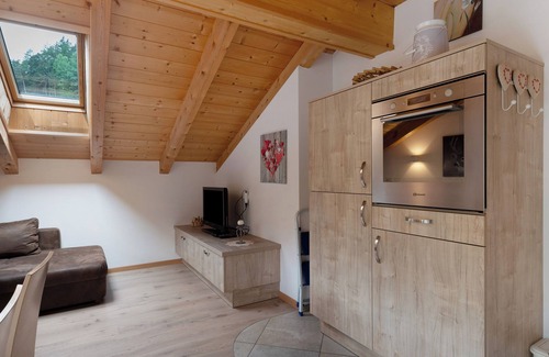 Castelrotto Apartment | Apartment 'Alpenglück' with Mountain View, Shared Garden and Wi-Fi