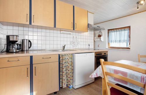 Bresewitz Apartment | Apartment 'Am Darß - Kogge' with Private Terrace, Private Garden and Wi-Fi