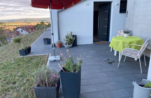 Oberelsbach Apartment | Apartment 'Am Rothen Hang' with Mountain View, Private Terrace and Wi-Fi