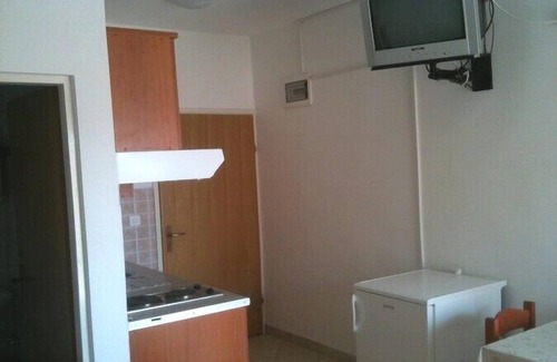 Kustici Apartment | Apartment Anton, (13581), Zubovići, Croatia
