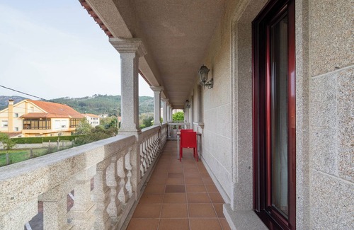 Cangas Apartment | Apartment 'Apartamento 11' with Shared Pool, Private Terrace and Wi-Fi