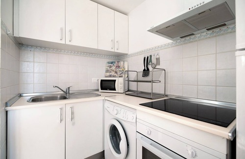 Rota Apartment | Apartment 'Apartamento Merce' with Private Terrace and Wi-Fi