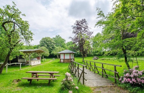 Schillsdorf Apartment | Apartment/apartment 2, shower, WC - Ferienhof Kirschenholz