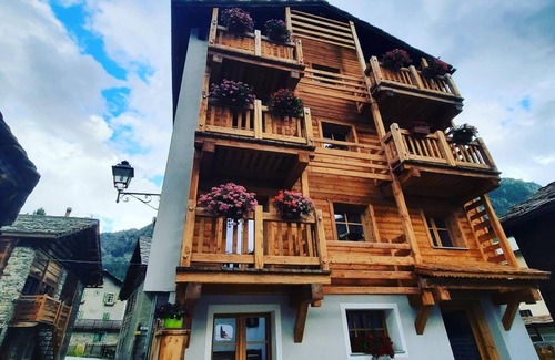 Cogne House | Apartment 'Appartamento 2' with Balcony and Wi-Fi