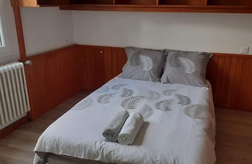 Begles Apartment | Apartment 'Appartement T3 Bagatelle' with Wi-Fi