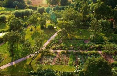 Bodstedt Apartment | Apartment "Apple Orchard" - brick barn Starkow Barth