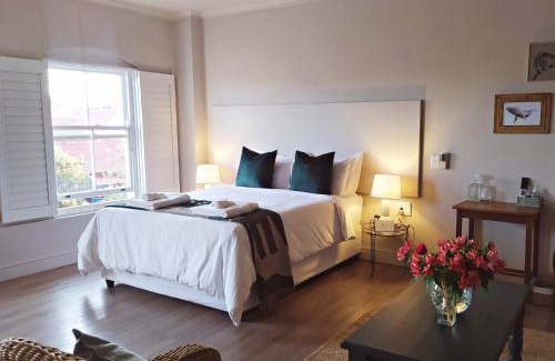 Hermanus City-Centre Apartment | Apartment at Hermanus Waterfront