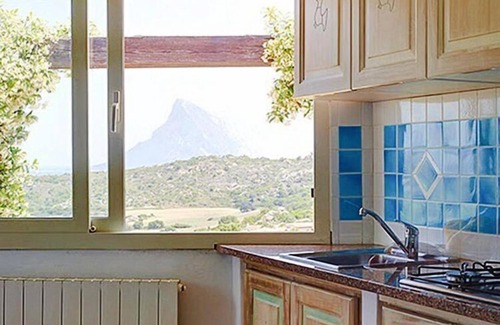 Monte Petrosu Apartment | Apartment at Residence in Loiri