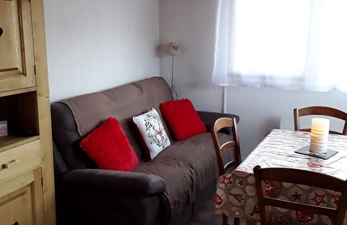 Crest-Voland Apartment | Apartment at the foot of the piste.