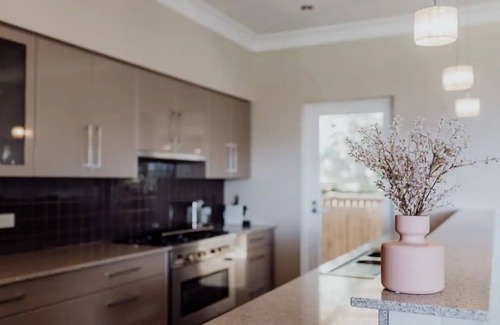 Bicheno Apartment | Apartment on James - Heart of Bicheno