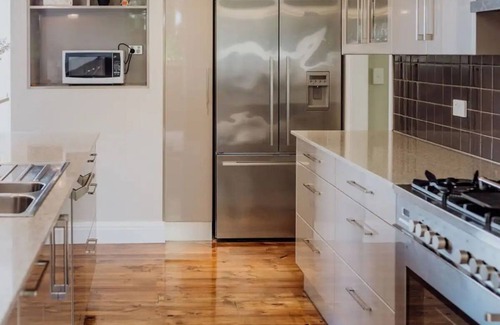 Bicheno Apartment | Apartment on James - Heart of Bicheno