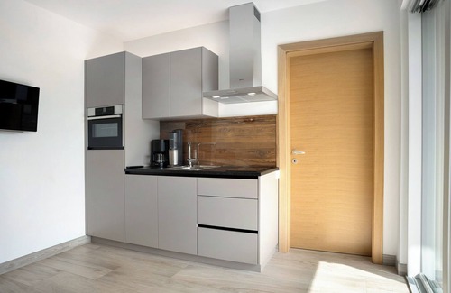 Tramin Apartment | Apartment 'Bacchushof Merlot' with Mountain View, Balcony and shared Pool