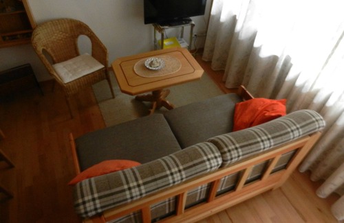 Steibis Apartment | Apartment 'Bergfrieden' with Private Terrace and Wi-Fi