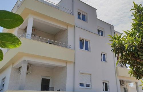 Primosten Burnji Apartment | Apartment Bilo 14601a