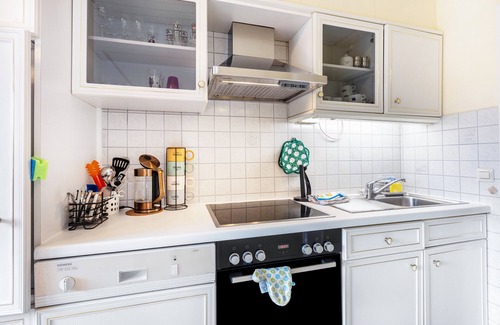 Todtnauberg Apartment | Apartment 'Blütenzauber' with Mountain View, Private Terrace and Wi-Fi