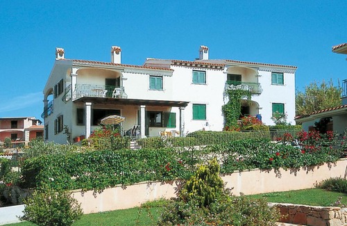 Tanaunella Apartment | Apartment Borgo Le Logge trilo - BUD112 by Interhome