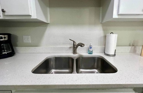 Westminster Apartment | Apartment by Forest Access to Clemson & Lakes