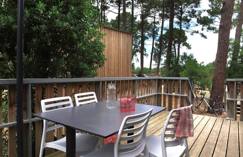 Claouey Apartment | Apartment by Opal Coast Beach with Pool Access