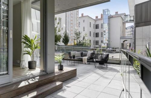 Frogner Apartment | Apartment by Sommerro - Central Oslo - huge private terrace