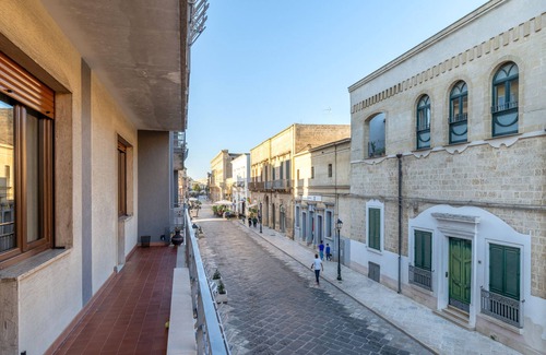 Francavilla Fontana Apartment | Apartment 'Casa Ester' with Balcony, Wi-Fi