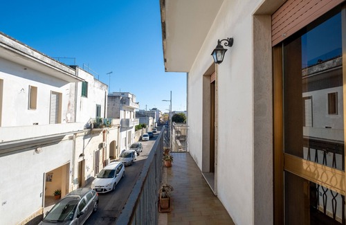 Cavallino Apartment | Apartment 'Casa Duca D'Aosta' with Balcony and Air Conditioning